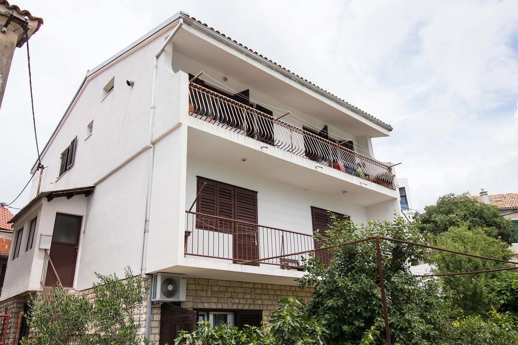 Apartment Peran